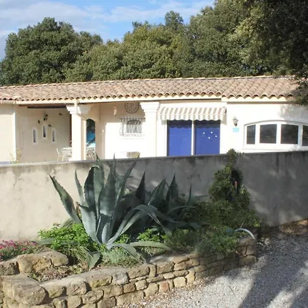 Apartment Les Jarres Bleues Grillon